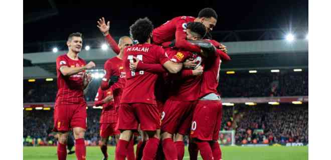 Liverpool levanta su primera Premier y festeja con goleada al Chelsea