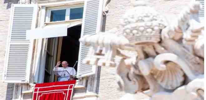 Papa pide al mundo una «generosa ayuda» para Líbano