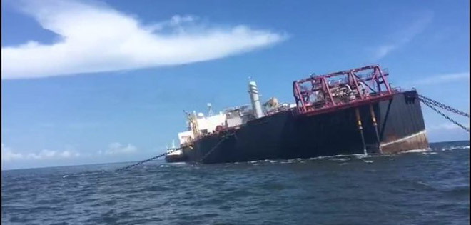 Reuters: Pdvsa planea descargar crudo de buque «Nabarima»