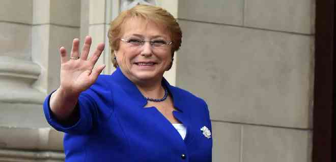 Bachelet está a favor que Chile tenga una nueva Constitución