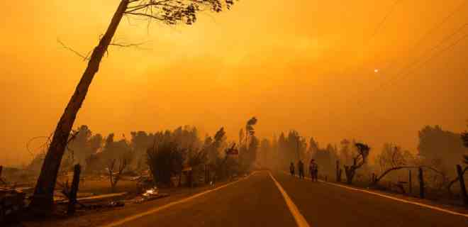 Chile estima que el 25 % de los incendios de 2023 han sido intencionales