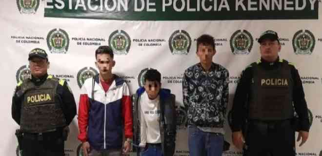 Capturan en Colombia a 3 sujetos que colocaban panfletos del Tren de Aragua