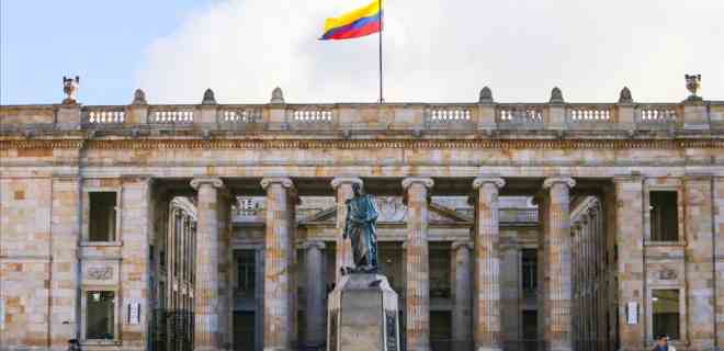 Gobierno de Colombia lleva al Congreso acuerdo de inversión con el chavismo
