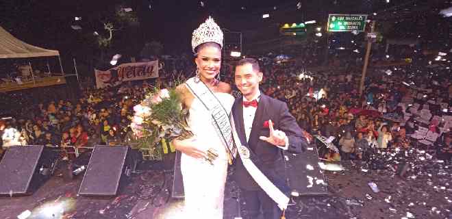 Alcalde Jesús Araque coronó a Ashley Berrío como Reina de la Feria Internacional del Sol 2023