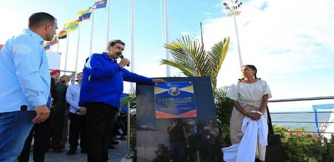 Maduro inauguró bulevar histórico de La Guaira