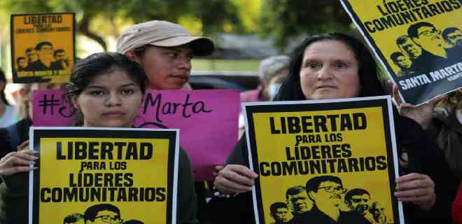 El Salvador | Seis líderes comunitarios cumplen un mes en prisión