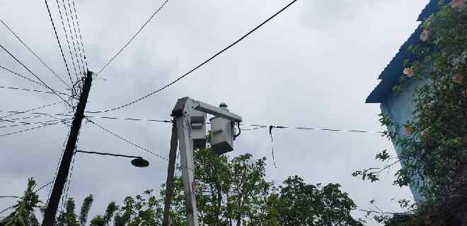Gobernación y Corpoelec trabajan para restituir servicio eléctrico en la Panamericana
