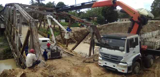 Gobierno regional inició desmontaje del puente Onia