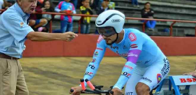 Edwin Torres marca nuevo récord en el ciclismo nacional