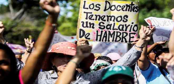 +VIDEO | Docentes de Mérida siguen exigiendo mejores salarios