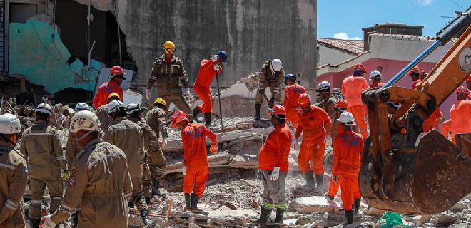 Desplome de edificio residencial en Brasil deja al menos 3 muertos