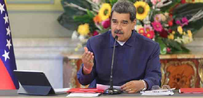 Presidente Nicolás Maduro incrementó bono de guerra económica a 30 dólares al mes