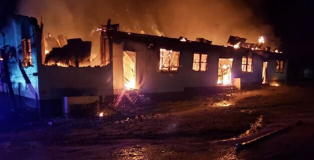 Alumna habría provocado incendio de escuela en territorio Esequibo