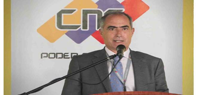 Roberto Picón renunció a su cargo como rector del CNE