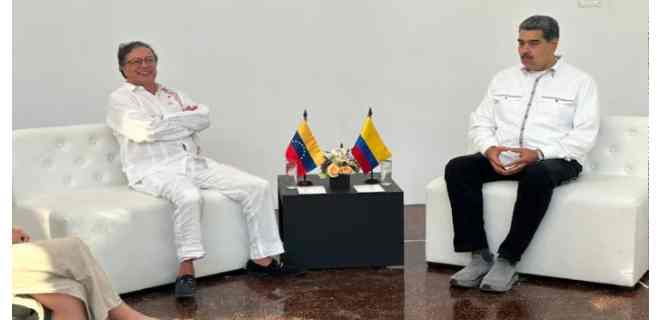 Petro se reunió con Maduro tras cumbre de México