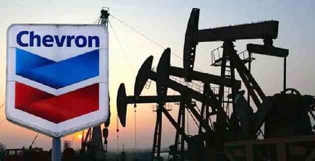 Bloomberg: Dólares de Chevron enfriarían la inflación en Venezuela