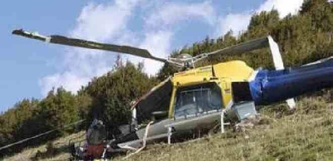 Hallan accidentado helicóptero de la Policía colombiana perdido con cuatro tripulantes