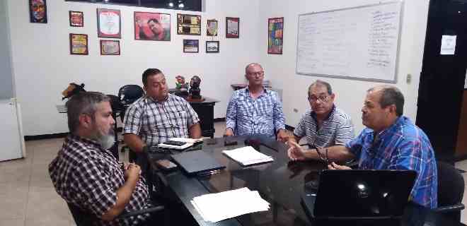 Ejecutivo regional y especialistas ULA sostuvieron encuentro en materia de puentes