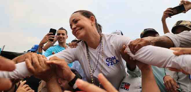 María Corina Machado se niega a que la sustituyan como candidata para las elecciones presidenciales