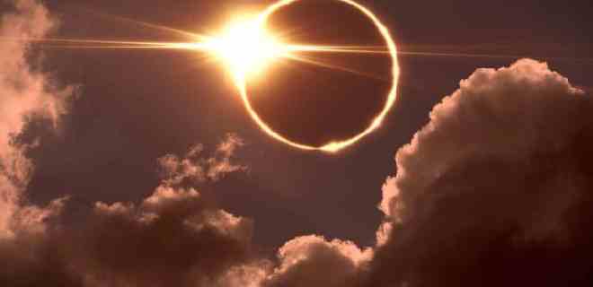 Estes es la hora que se podría ver el eclipse solar total en Venezuela el 8-Abr