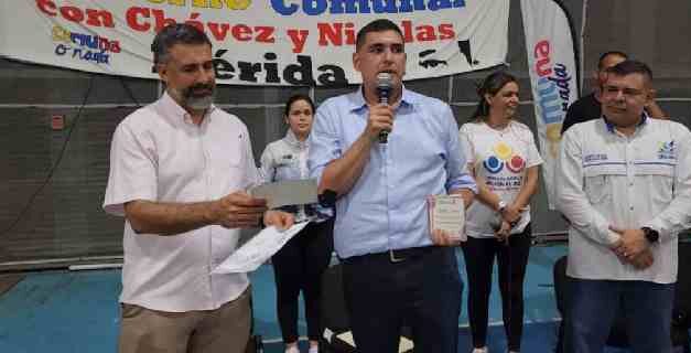 El gobernador Jehyson Guzmán entregó financiamientos a 55 consejos comunales merideños para ejecutar proyectos